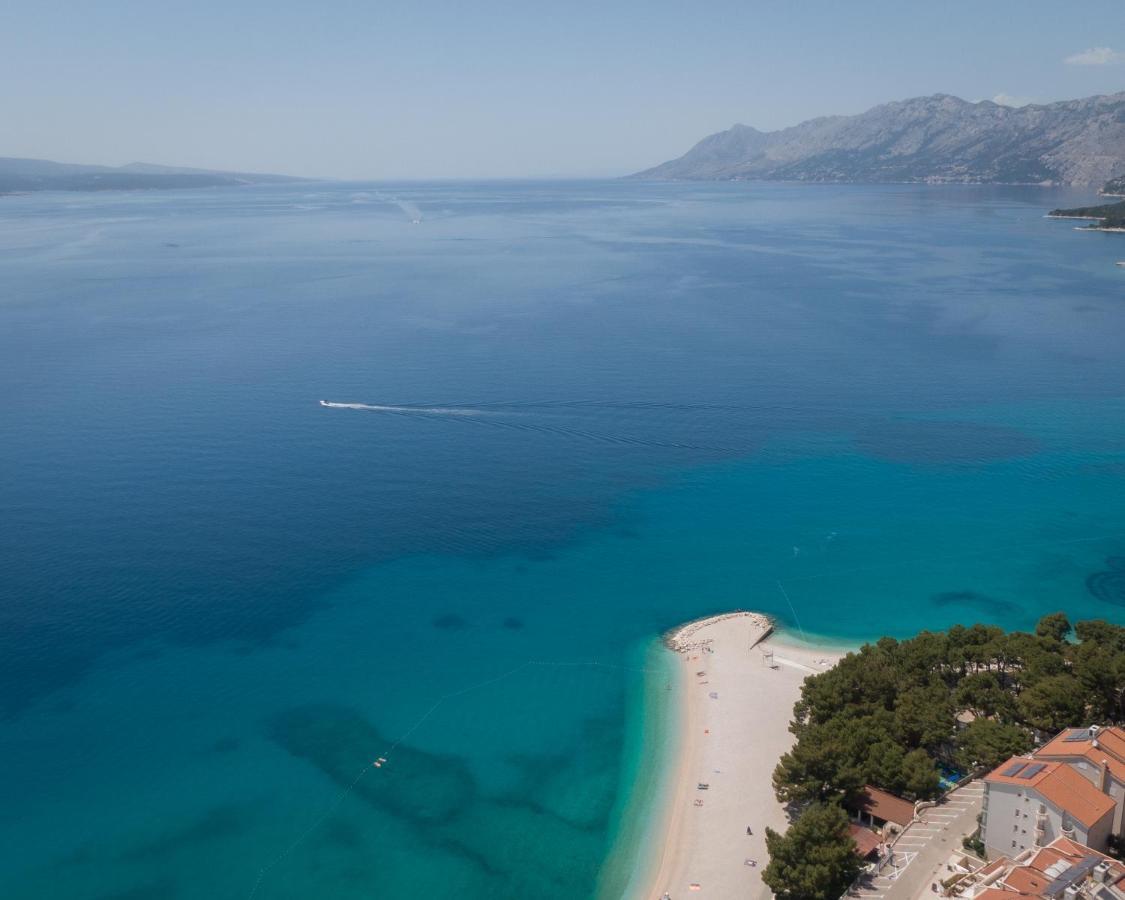 Family Resort Urania Baška Voda Exterior foto